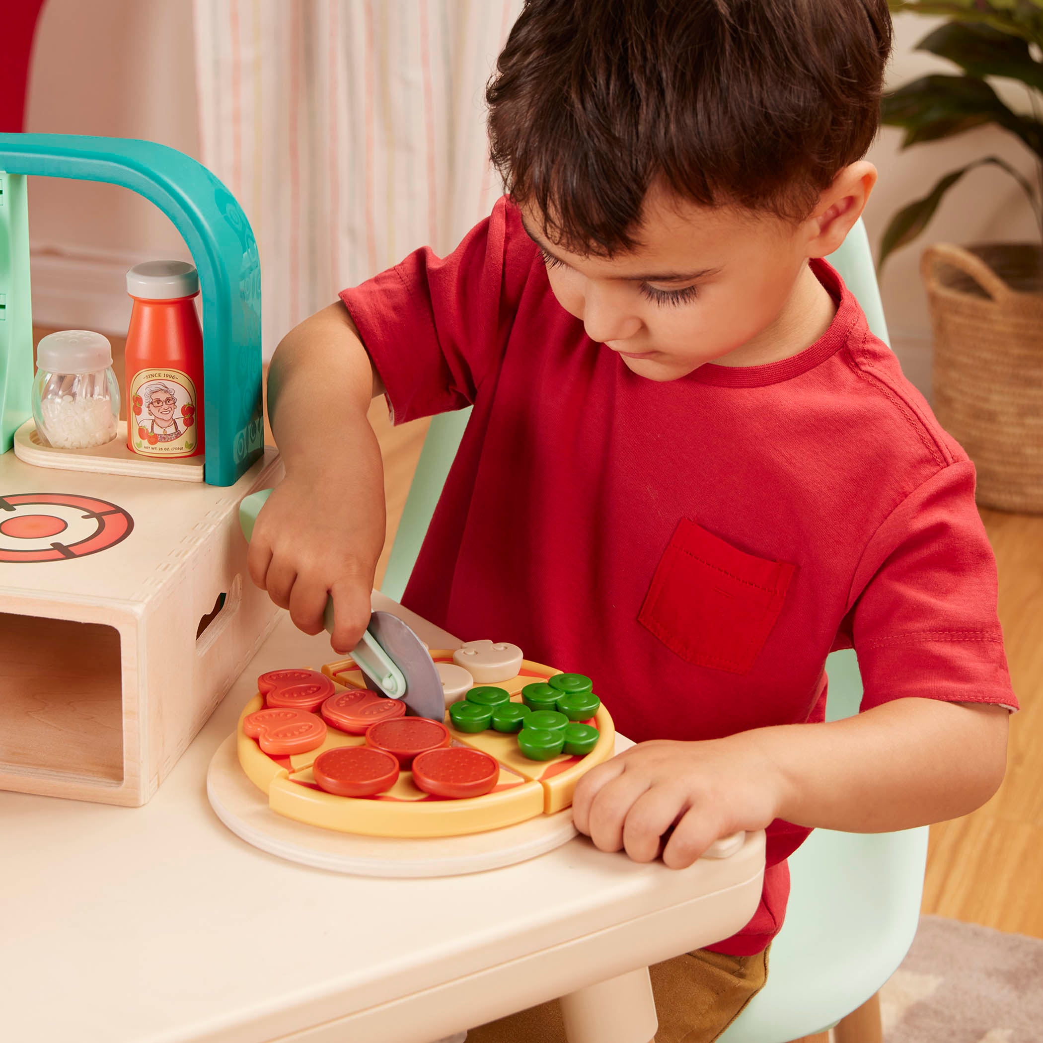 Pizza and pasta play set.